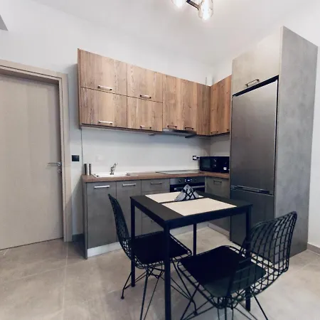 Διαμέρισμα Studio Antigonidon Square A