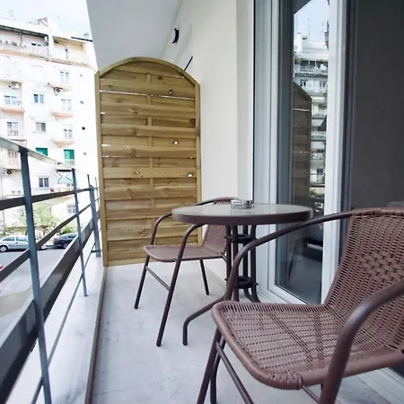 Studio Antigonidon Square A